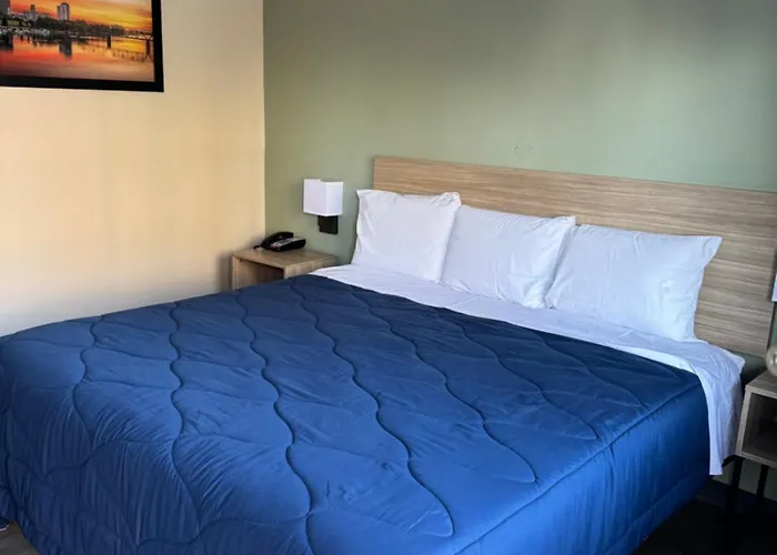 Cyber Inn