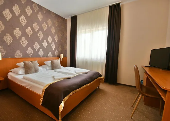 Hotel Platan