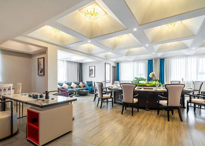 Ruilan Grandyard Hotel
