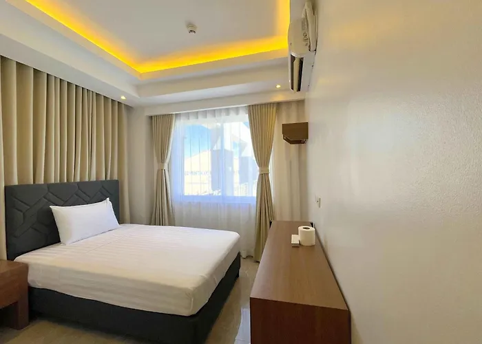 D' Elmer's Place Hotel