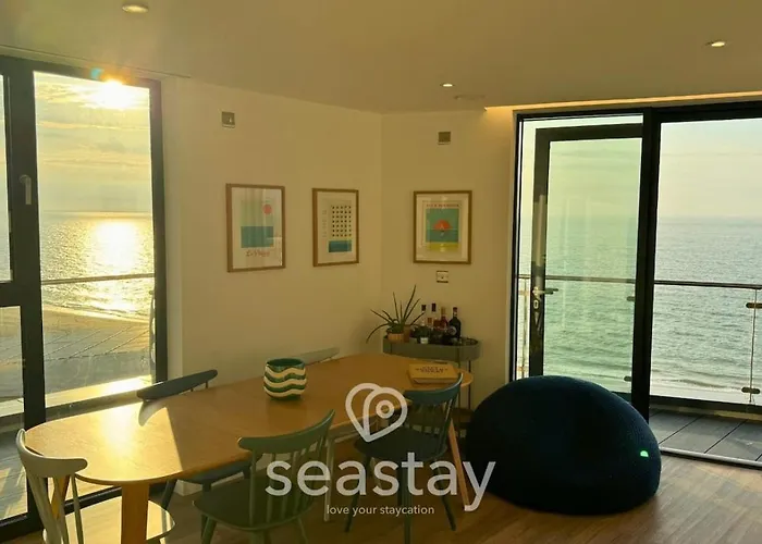 Sail Penthouse - Beach & Parking