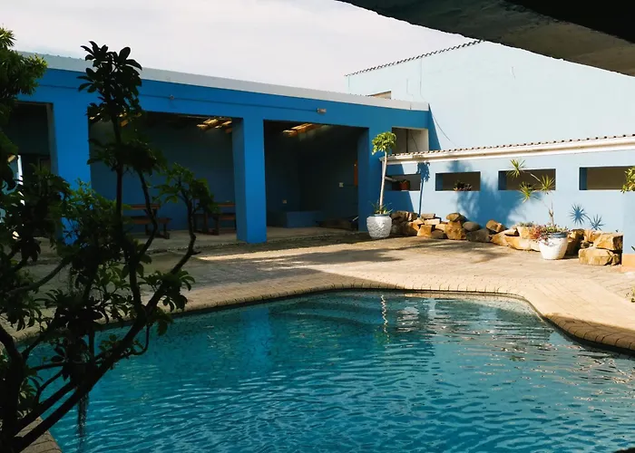 Oceanic Flashpackers Accommodation