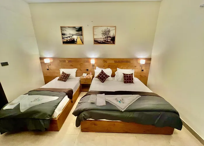 Bnb Royal Inn Family-Stadium-Karsaz-Airport