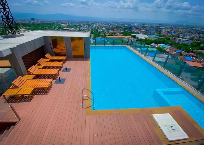 Holiday Pier Hotel