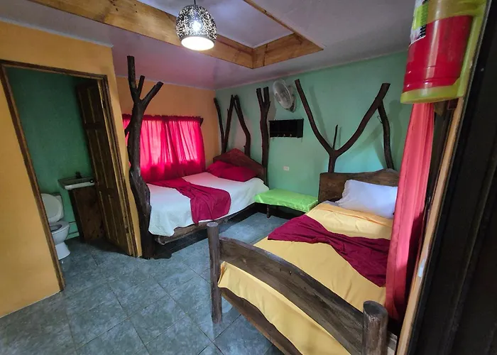 Rio Celeste Ecolodge
