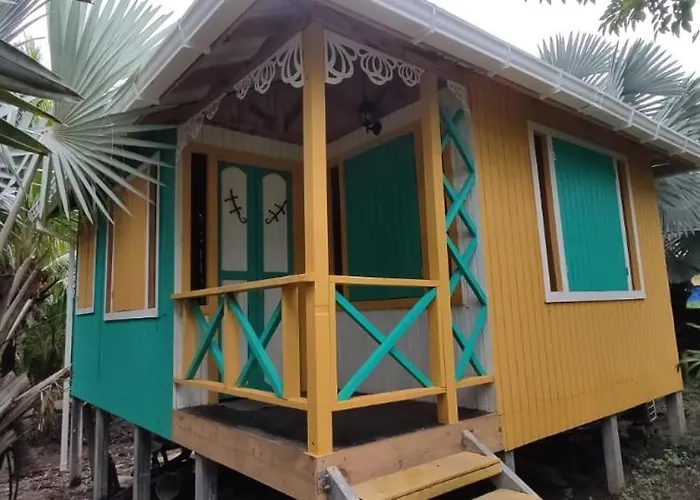 Hotel YELLOW HOME Providencia Isla