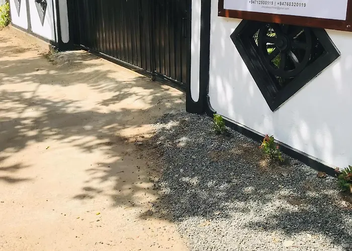 Chaya Beach Hotel,Tangalle