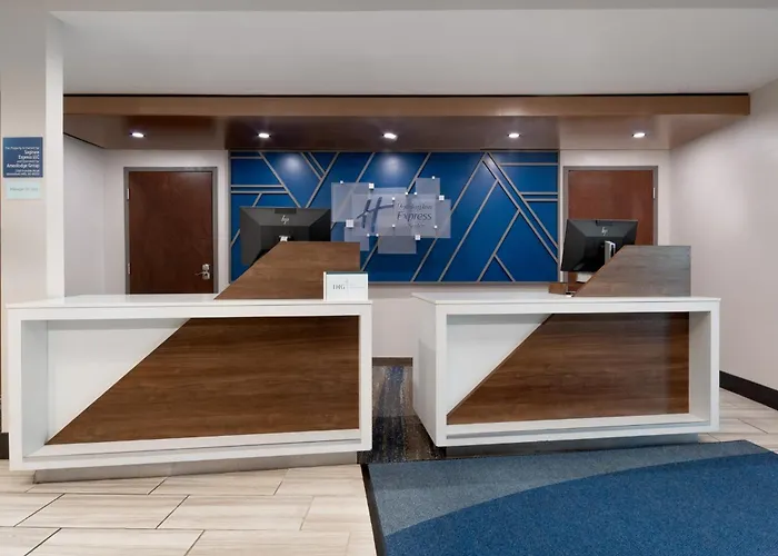 Holiday Inn Express Hotel & Suites Saginaw By Ihg