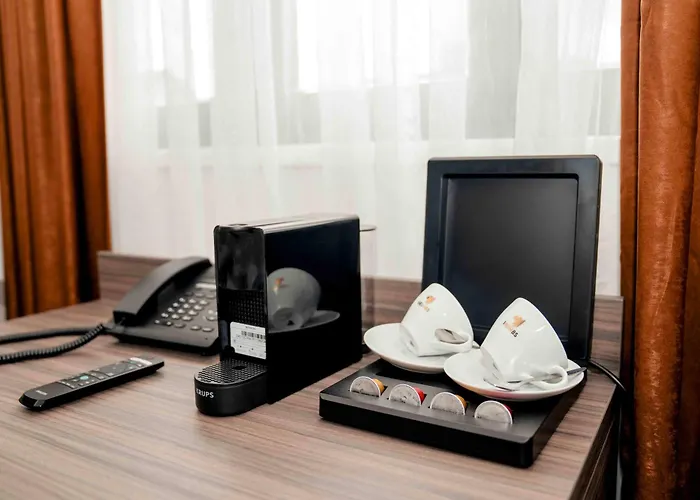 Central Hotel & Lounge Adult Only