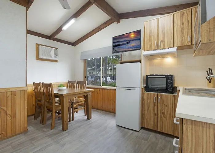 Paradise Palms Caravan Park