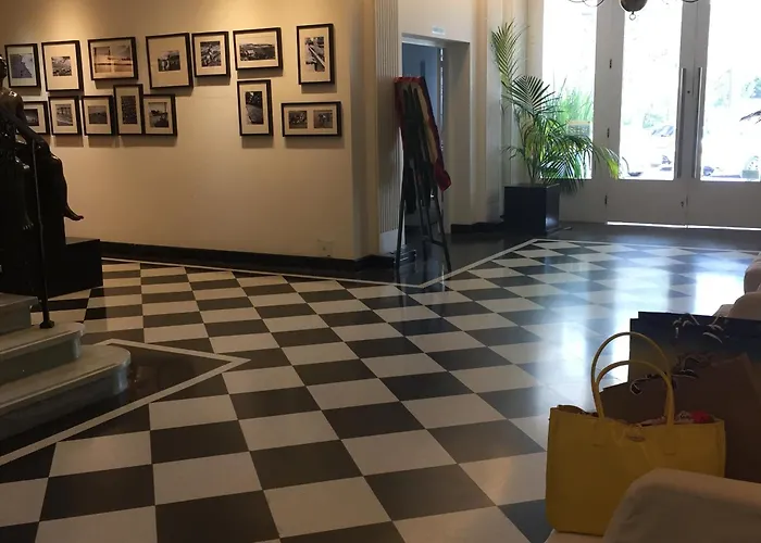 Playas Art Hotel