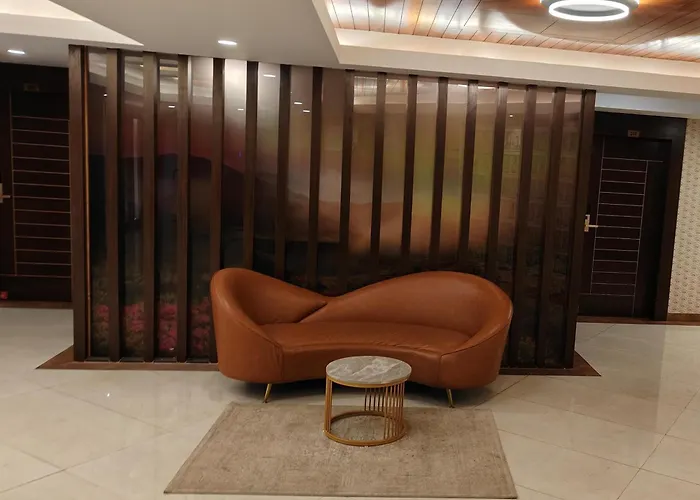 Hotel Grt Square