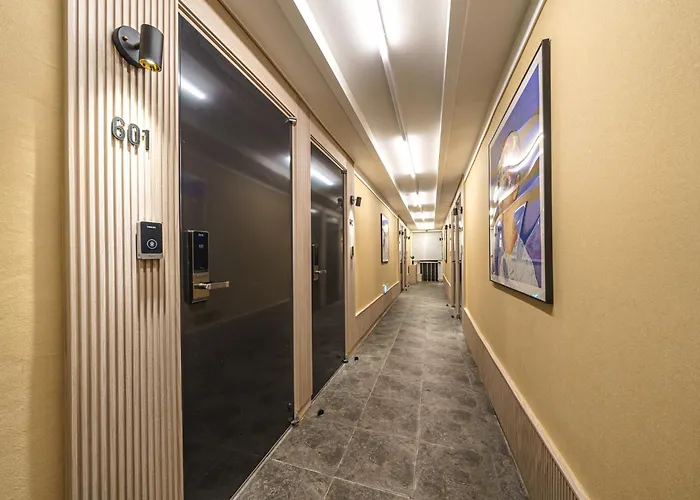 No 25 Hotel Dongam Branch