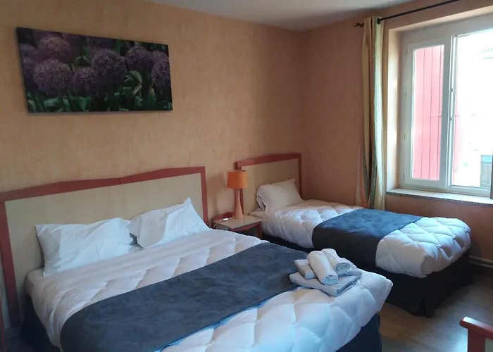 Logis Hotel Des Voyageurs Restaurant La Bonne Tabl'Hay