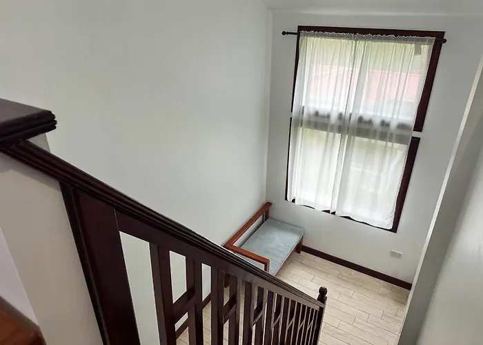 Villa Copthall