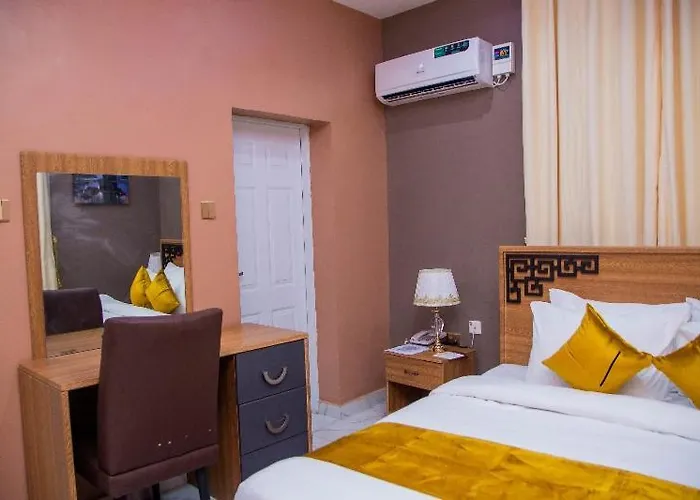De-Lites Hotel