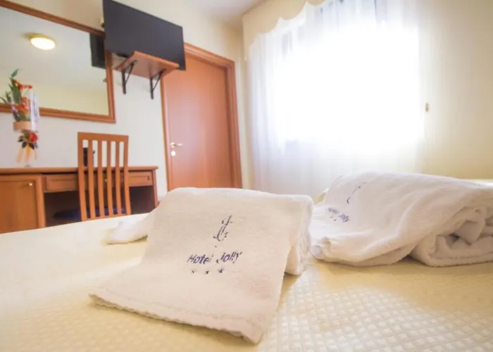 Hotel Jolly