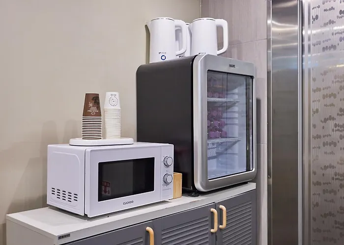Urban Hotel
