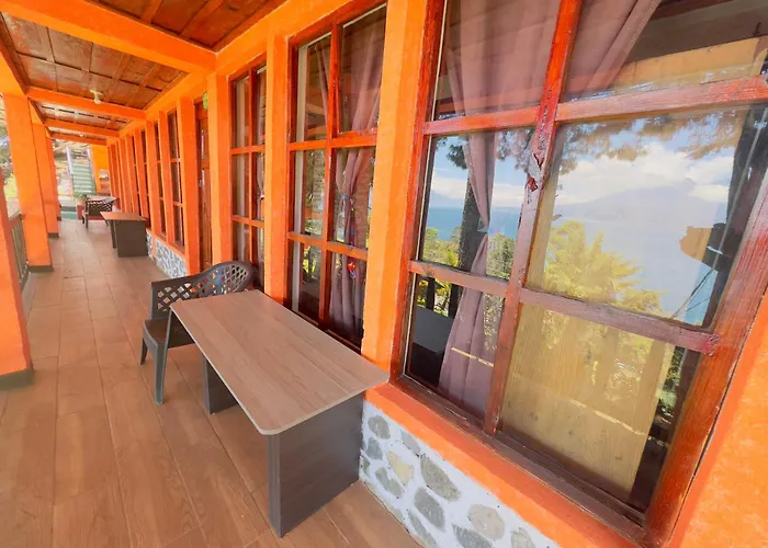 Hanna Suites