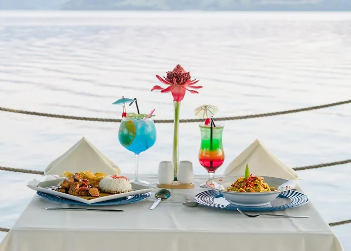 Laguna Azul Hotel & Suites