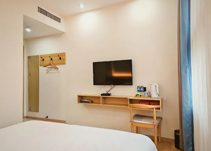 First Sight Hotel,Next To Yingtianmen Imperial City,Provide Airport And High-Speed Rail Station Pickup