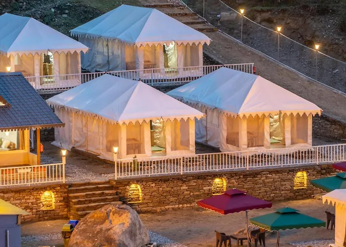 Kinara Resort & Cafe