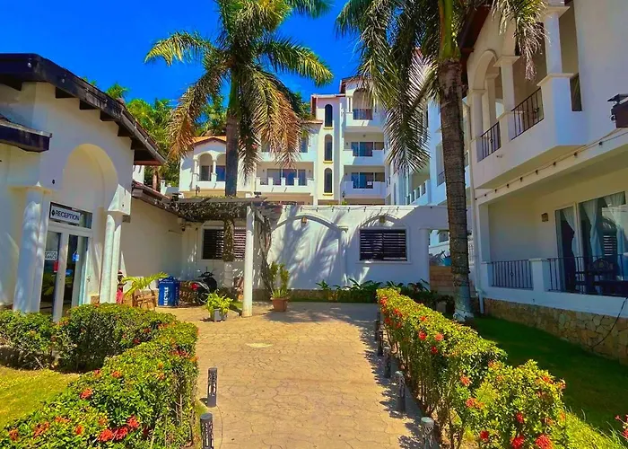 West Bay Colonial