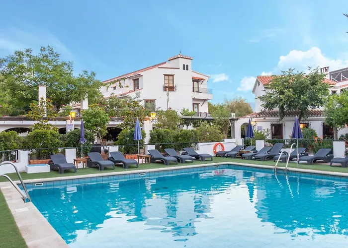 Hotel Alcadima