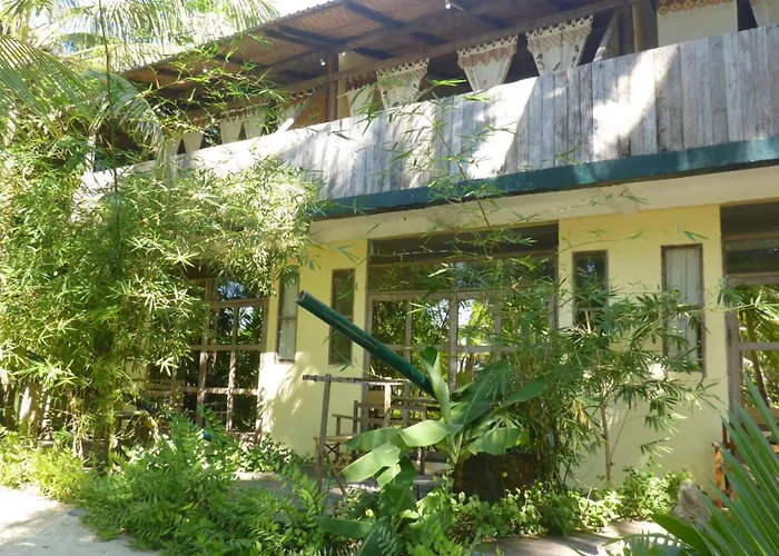 Oliver'S Laguna Eco Lodge Hotel