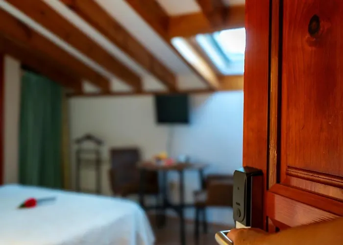 Hotel Rural La Casa De Pasarón