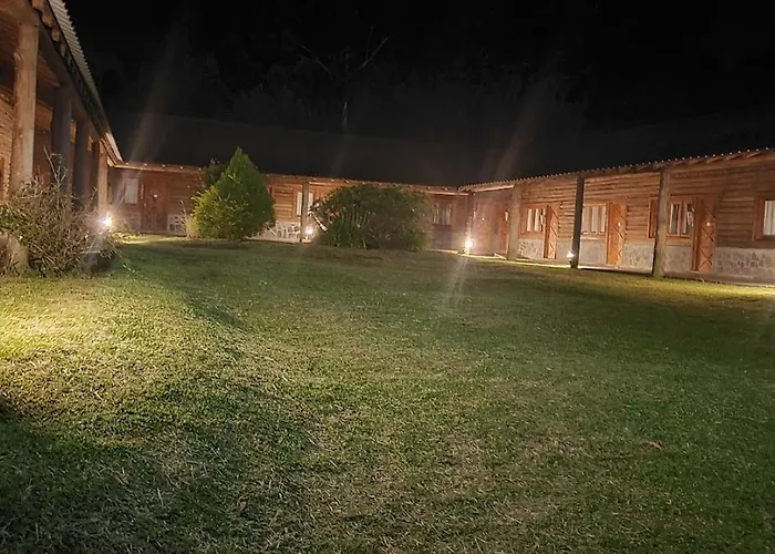 Hotel Bambys Lodge