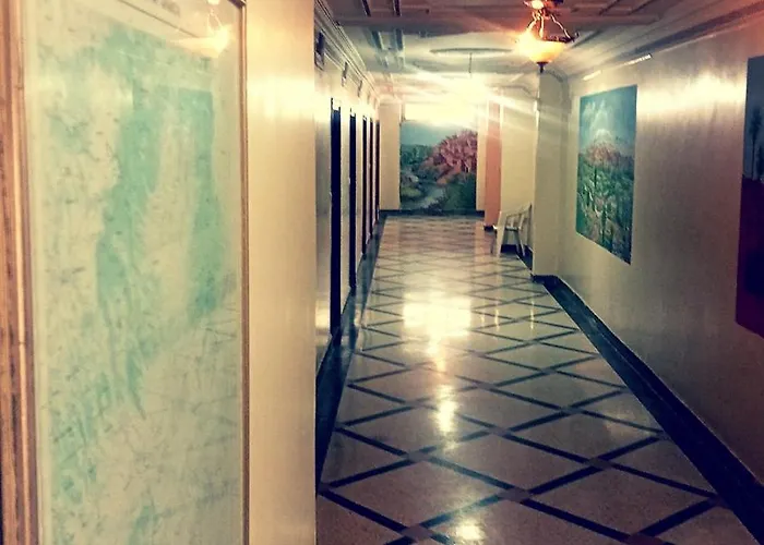 Hotel Almanader