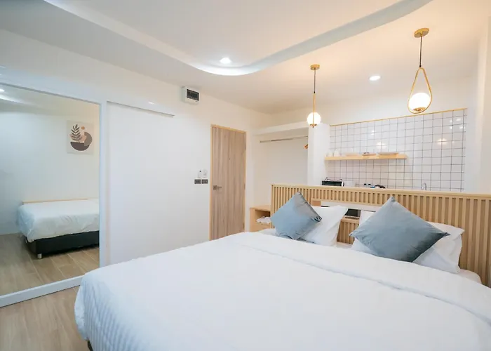 Phunaya Phuket Oldtown Hotel
