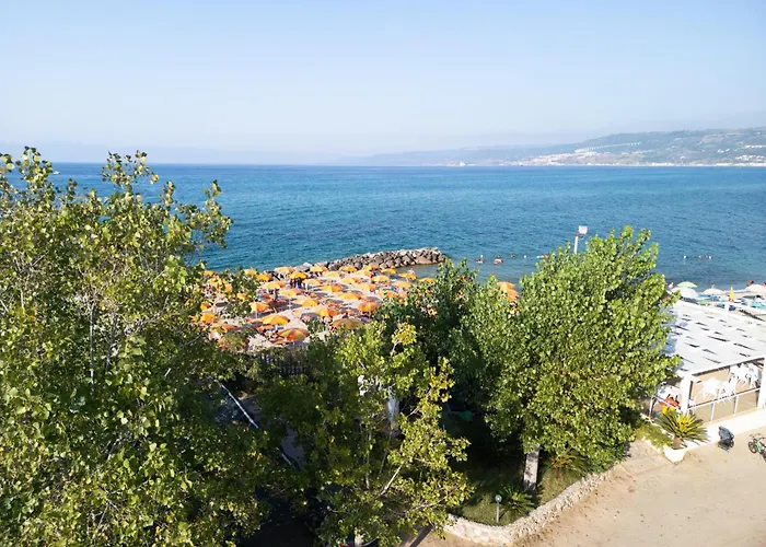 Hotel Baia Di Trainiti