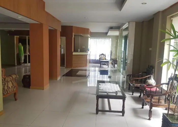 Hotel O Rumah Massagena Syariah Near Gedung Olahraga Enrekang