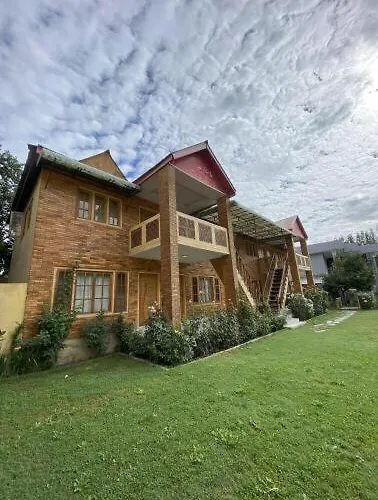 Summit Hotel Skardu