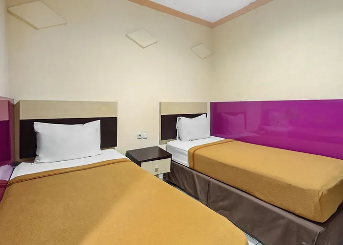 Collection O 93163 Hotel Grand Kartika