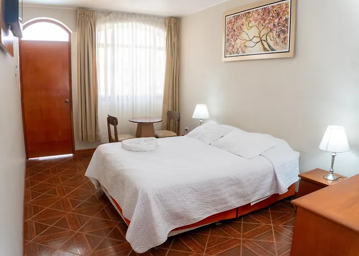 Hotel Curasi