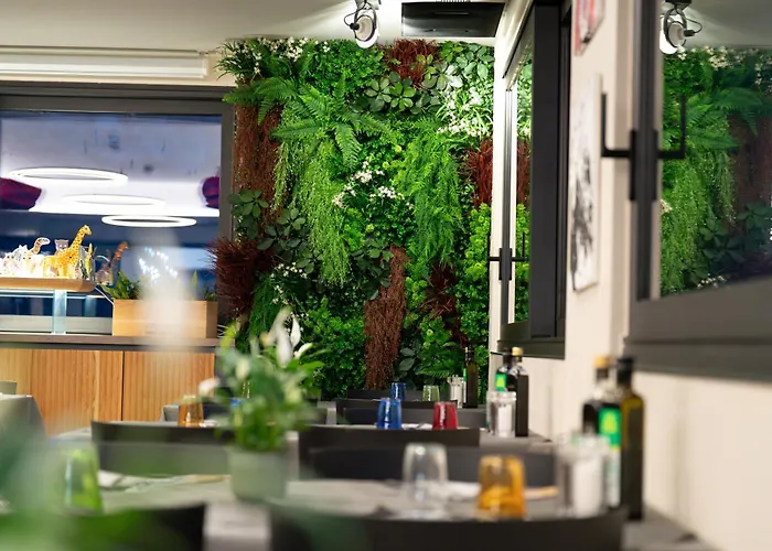 Rolly - Rooms & Restaurant
