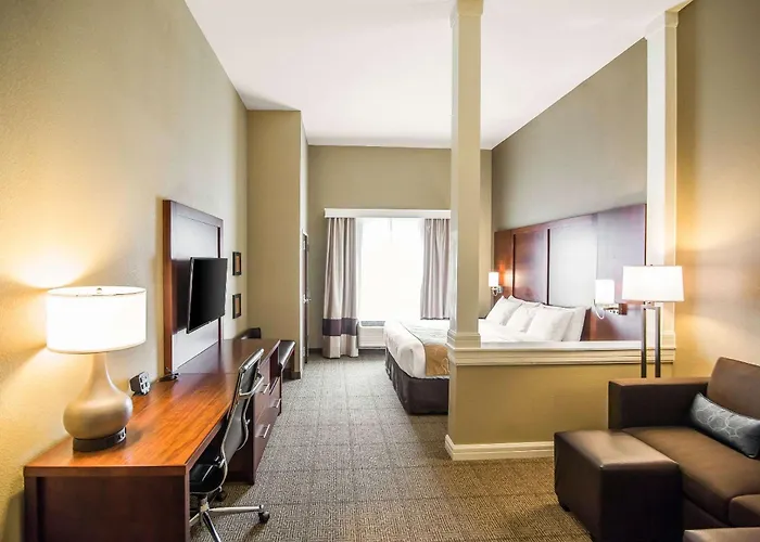 Comfort Suites Dodge City