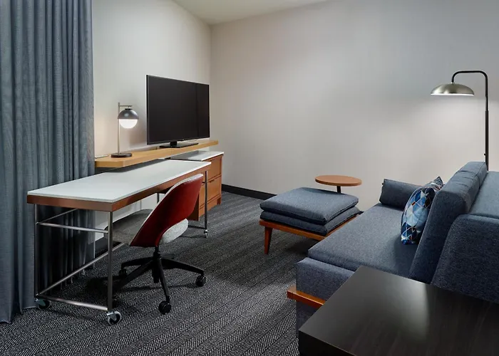 Courtyard By Marriott Atlanta Dunwoody
