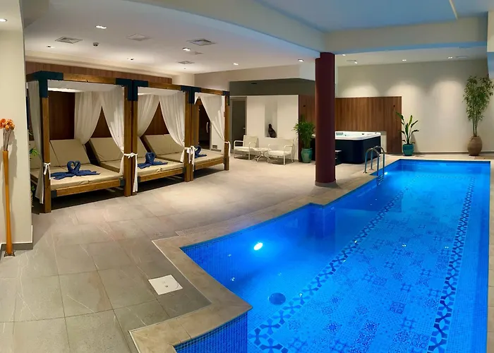 Hotel Eden Podstrana