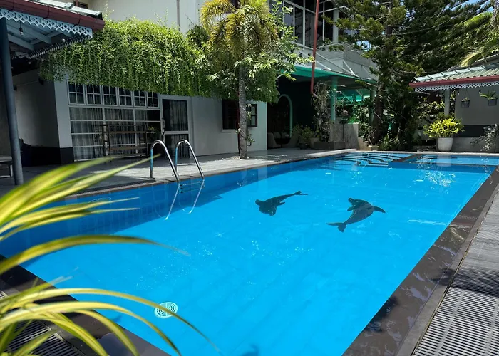 Avon Villa