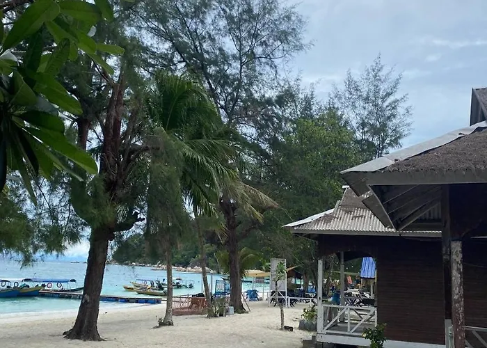 Beach Chalet - Fauna Teluk Dalam