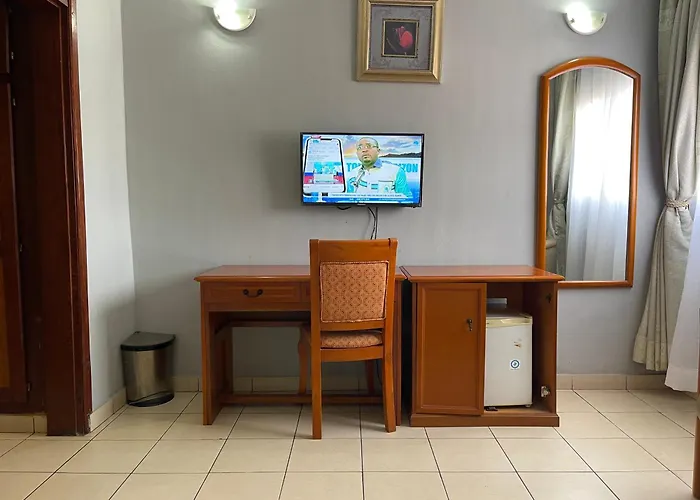 Hotel Peninsule Bonamoussadi Douala