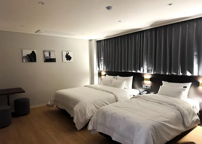 Hotel Ami