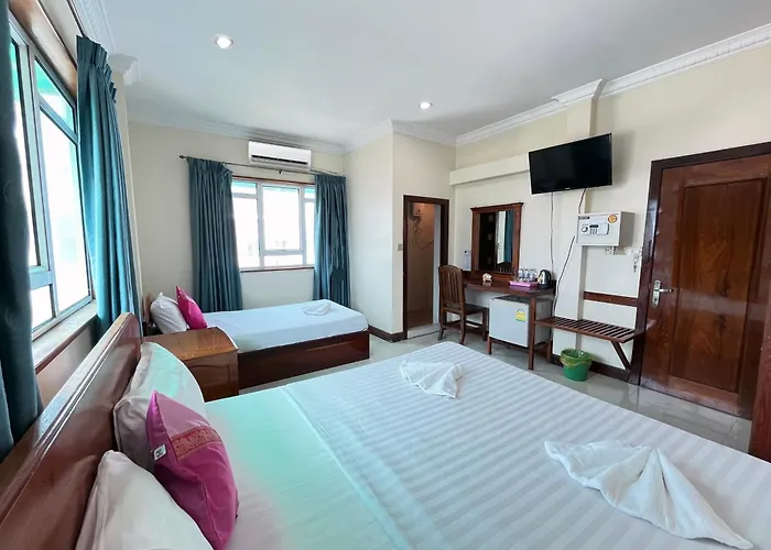 Seng Hout Hotel