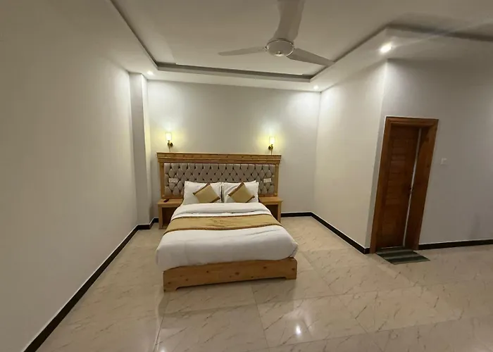 Royal Elite Hotel Kalam