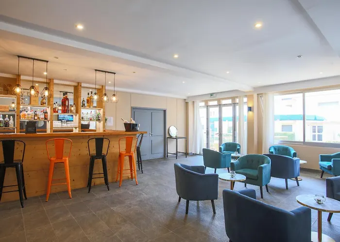 Hotel Brise de Mer - Piscine intérieure&extérieure