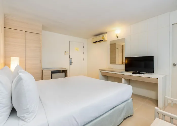 Sunshine Hotel & Residences